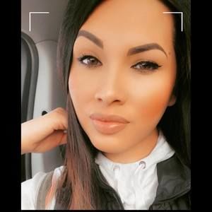 Meet your Posher, Angie